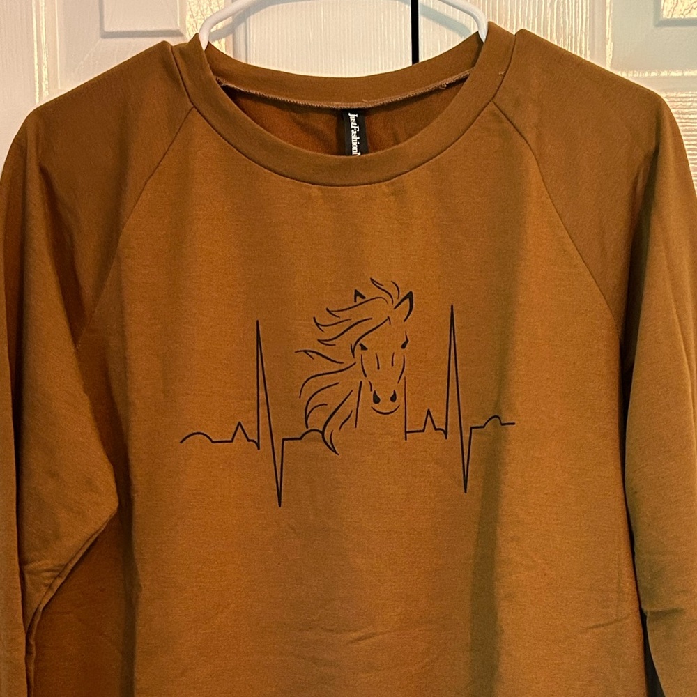 Brown Horse Graphic Women’s Sweater